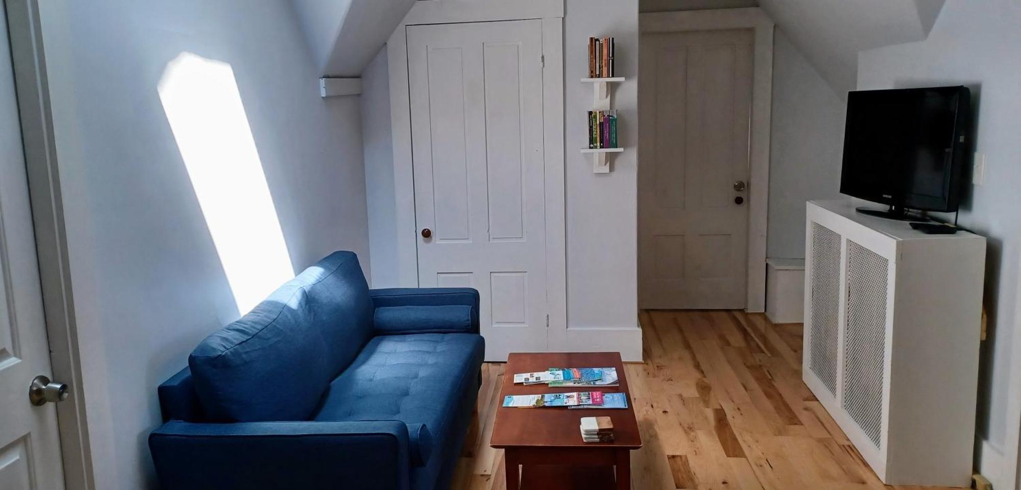 Guest Suite In Historical District Глостър Екстериор снимка